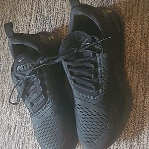 Womans Nike Air Max vapormax 2021 size 9.5 might fit size 9